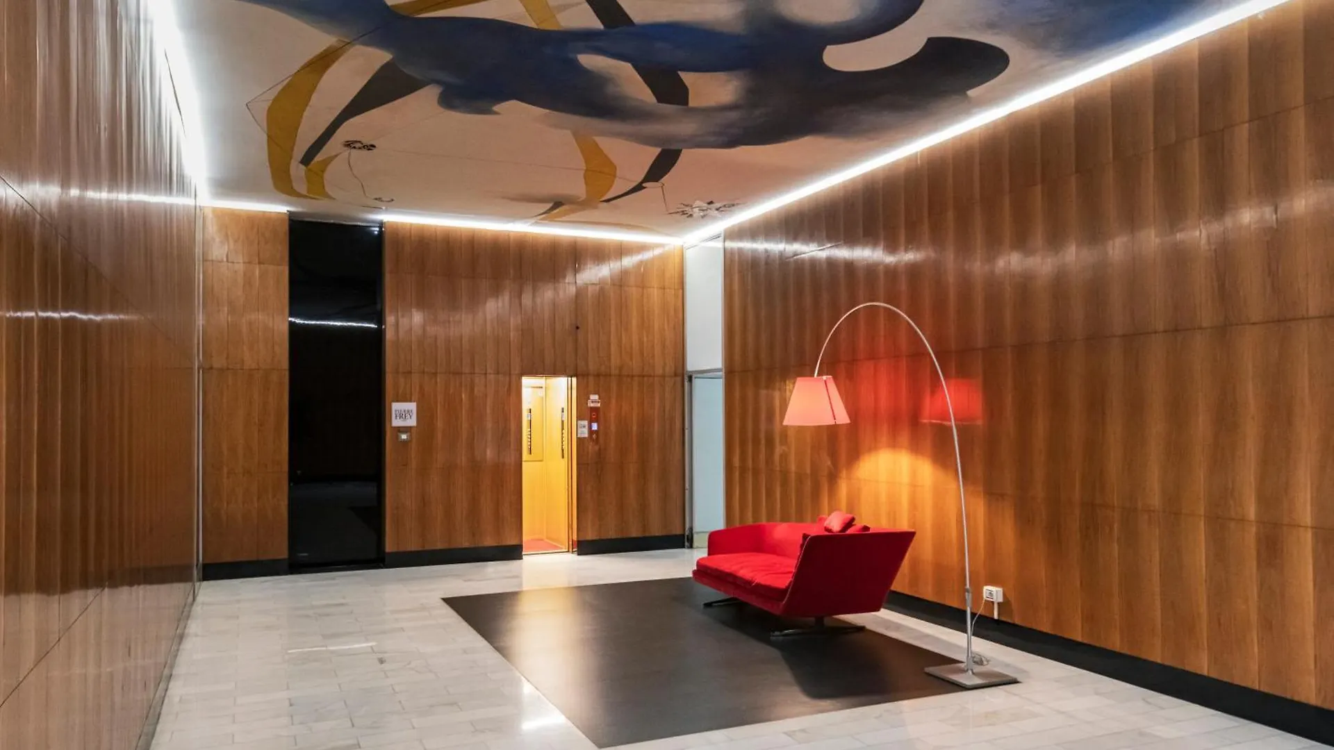 Relstay - Montenapoleone Milan