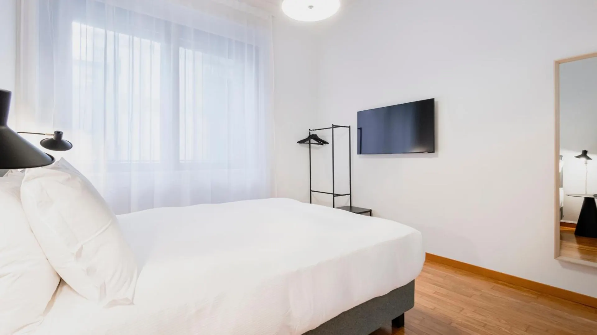 Relstay - Montenapoleone Milan Italy