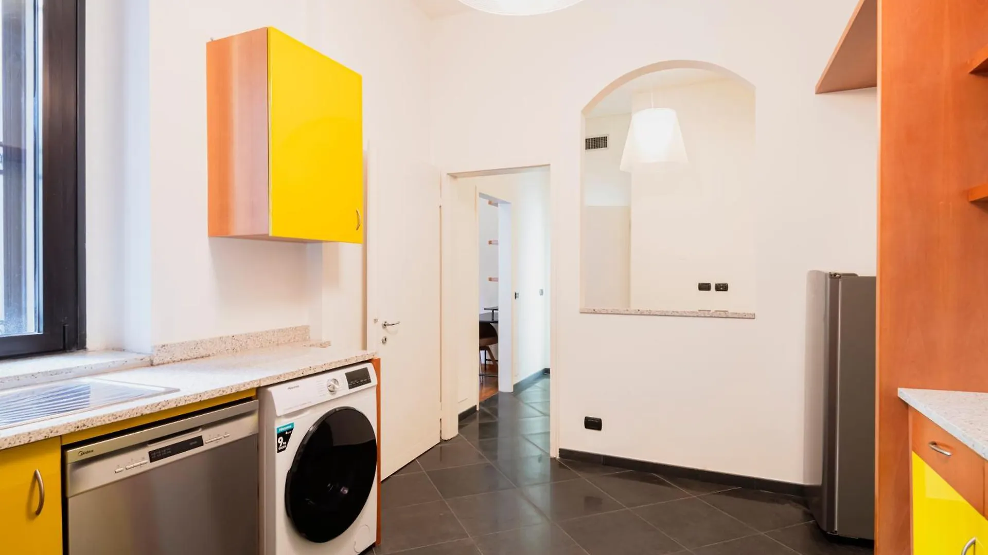 Relstay - Montenapoleone Milan Apartment