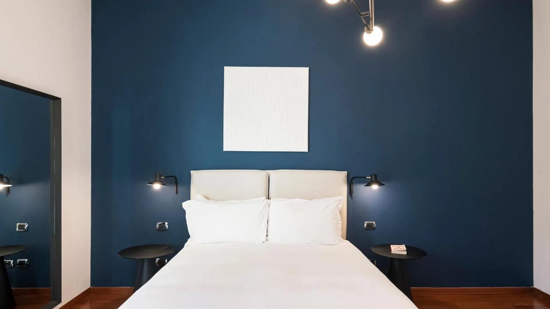 Apartment Relstay - Montenapoleone Milan